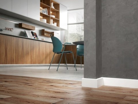 Listwa przypodłogowa lakierowana biała RAL9003 PVC STL80 Creativa 220cm