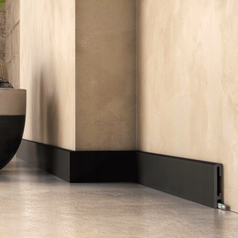 Listwa przypodłogowa czarna PF080B RAL9004 8x1.5x240cm polimer HD DUROFIT