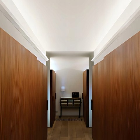 Listwa przysufitowa oświetleniowa C357 Orac Decor Straight wysokość 7.1cm