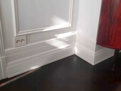 Listwy przypodłogowe SX104F Orac Decor elastyczne Flex wysokość 14,8cm