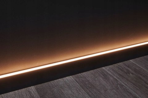 Listwa oświetleniowa przypodłogowa IL10 NMC LED czarna wysokość 8cm
